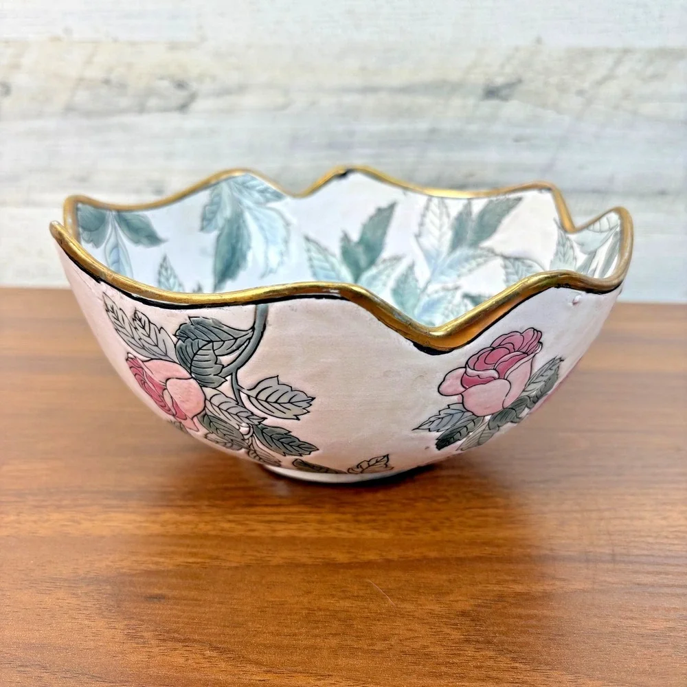 Vintage Chinese Macau Famille Rose Hand Painted Lotus Scallop Bowl‎ 8